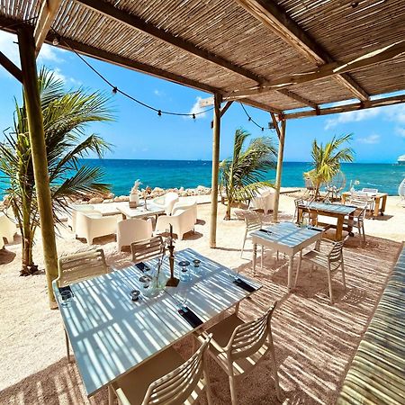 Bijblauw Hotel Вилемстад Екстериор снимка